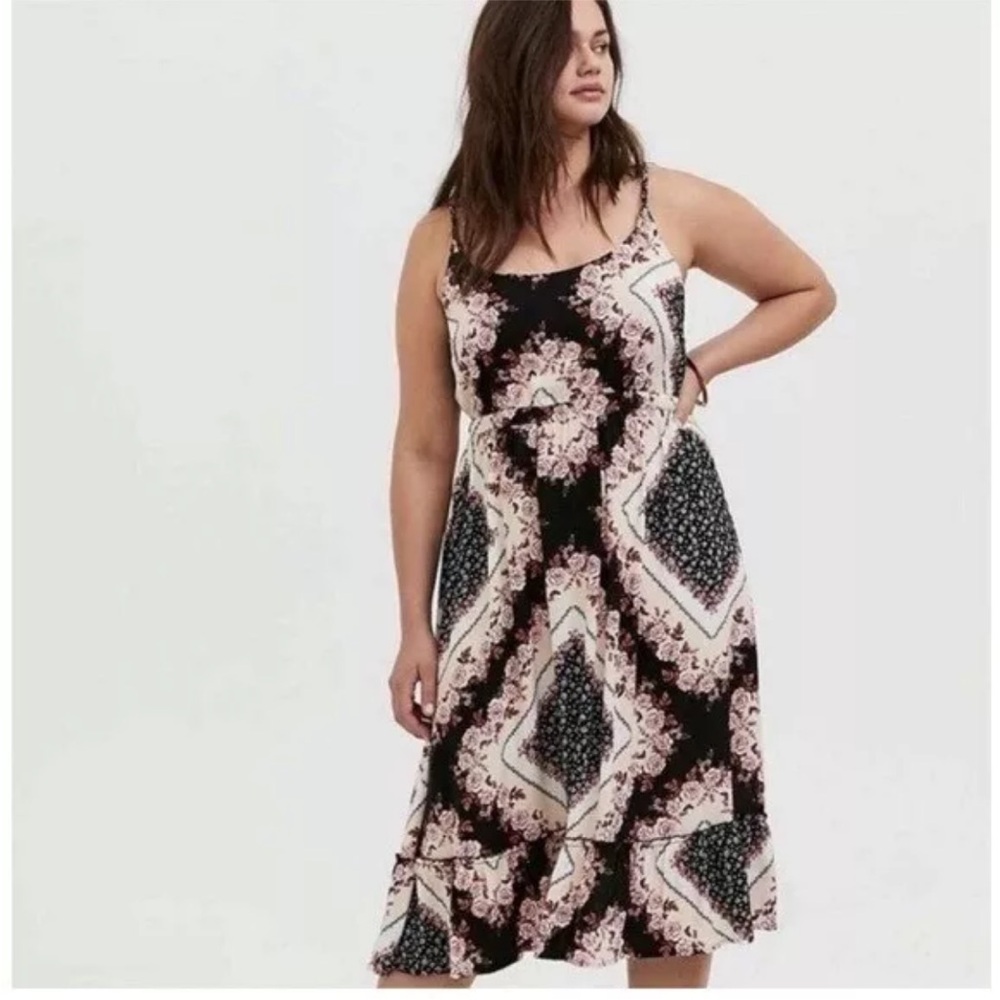 Torrid Scarf Print Challis Shirred Hem Midi Tank Dress Tie Waist BOHO Floral - Picture 2 of 6